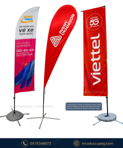 cờ phướn, cờ buồm, cờ cánh buồm, cờ feather, feather flag, feather banner, cờ teardrop, teardrop flag, teardrop banner, cờ giọt nước, cờ phướn giọt nước, cờ phướn chữ nhật, cờ banner đứng, cờ banner ngoài trời, cờ phướn đứng, cờ phướn dọc, cờ quảng cáo, cờ quảng cáo ngoài trời, cờ quảng cáo sự kiện, cờ quảng cáo doanh nghiệp, cờ quảng bá thương hiệu, cờ truyền thông, cờ marketing, cờ nhận diện thương hiệu, cờ in logo, cờ logo công ty, cờ quảng bá sản phẩm, cờ sự kiện, cờ sự kiện ngoài trời, cờ trưng bày ngoài trời, cờ roadshow, cờ activation, cờ event, cờ hội chợ, cờ triển lãm, cờ hội nghị, cờ hội thảo, cờ khai trương, cờ khánh thành, cờ động thổ, cờ lễ hội, cờ thể thao, cờ giải chạy, cờ marathon, cờ bóng đá, cờ bóng chuyền, cờ tennis, cờ golf, cờ pickleball, cờ đua xe, cờ cổ động, cờ trường học, cờ khai giảng, cờ hội trại, cờ lễ tốt nghiệp, cờ đoàn thanh niên, cờ công viên, cờ quảng trường, cờ phố đi bộ, cờ trang trí ngoài trời, cờ trang trí lễ hội, cờ khu du lịch, cờ resort, cờ khách sạn, cờ trung tâm thương mại, cờ showroom, cờ bất động sản, cờ khu công nghiệp, cờ cơ quan, cờ hành chính, cờ doanh nghiệp, cờ nhà máy, cờ sự kiện cộng đồng, cờ sự kiện văn hóa, cờ sự kiện âm nhạc, cờ sự kiện thể thao, cờ quảng bá thương hiệu ngoài trời, cờ truyền thông ngoài trời, cờ quảng cáo khổ lớn, cờ phướn in logo, cờ buồm in logo, cờ cánh buồm in logo, in cờ phướn, in cờ buồm, in cờ cánh buồm, in cờ quảng cáo, in cờ sự kiện, in cờ ngoài trời, đặt may cờ phướn, đặt làm cờ phướn, sản xuất cờ phướn, xưởng may cờ phướn, xưởng in cờ phướn, công ty sản xuất cờ, gia công cờ phướn, may cờ theo yêu cầu, cờ phướn giá rẻ, cờ phướn cao cấp, báo giá cờ phướn, giá cờ buồm, mua cờ phướn, bán cờ phướn, chân cờ phướn, cột cờ phướn, đế cờ phướn, đế nước cờ phướn, đế bê tông cờ phướn, đế chữ thập cờ phướn, khung cờ phướn, bộ cờ phướn, cột cờ buồm, phụ kiện cờ phướn, cờ polyester, cờ vải ngoài trời, cờ in chuyển nhiệt, cờ chống nắng, cờ chống thấm, cờ chịu mưa, cờ quảng cáo sự kiện chuyên nghiệp, cờ quảng cáo hội chợ triển lãm, cờ quảng cáo hội nghị, cờ quảng cáo trường học, cờ quảng cáo công viên, cờ quảng cáo cơ quan hành chính, cờ quảng cáo khu đô thị, cờ quảng cáo trung tâm thương mại, cờ quảng cáo giải thể thao, cờ quảng cáo ngoài trời cao cấp.